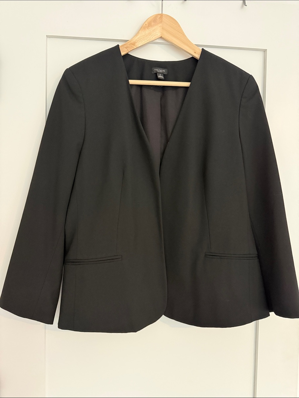 Ann Taylor Factory Black Open-Front Blazer